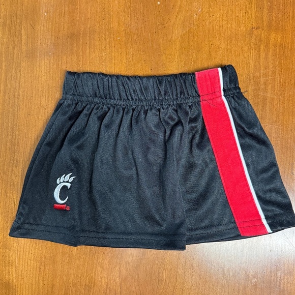 Cincinnati Bearcats Black Toddler Girl Cheer Skirt - Picture 5 of 6